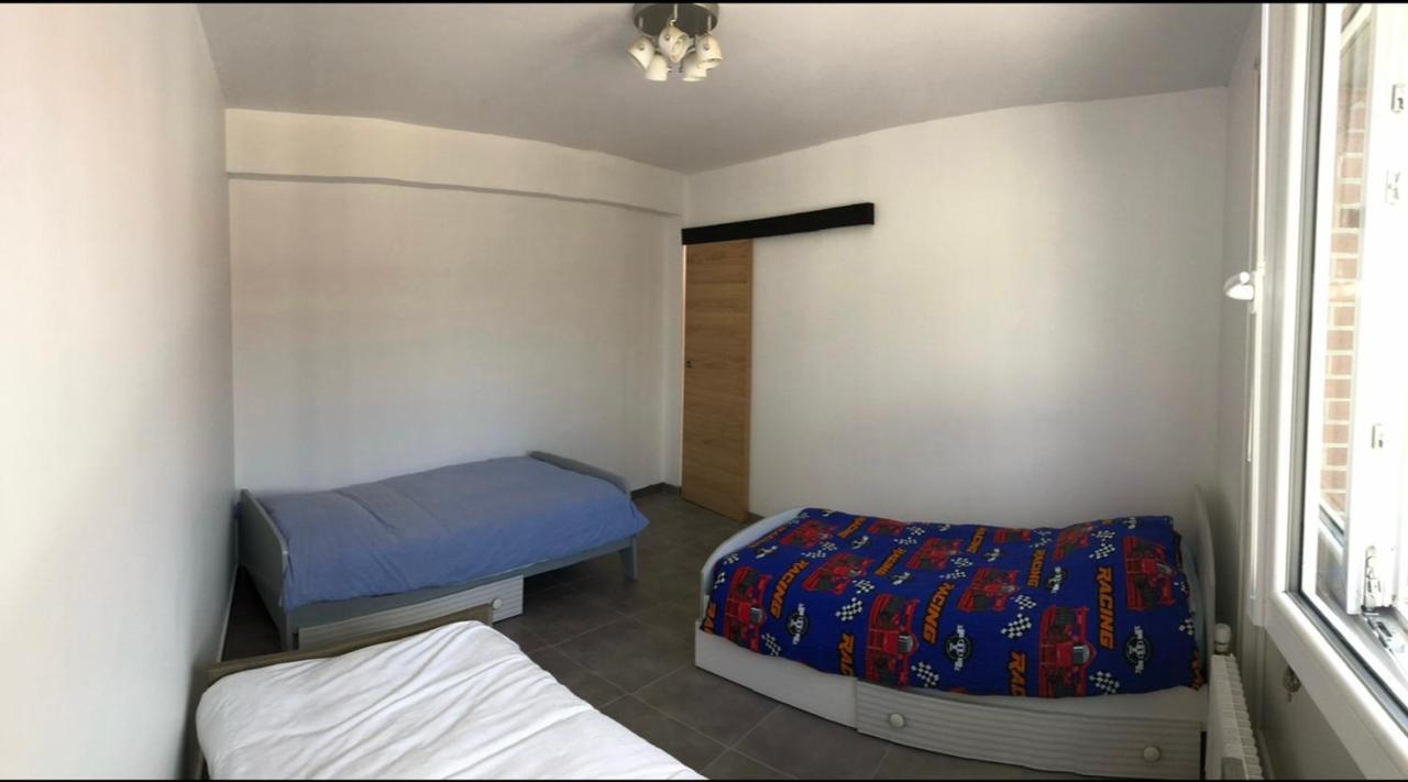 Bel Appartement Cosy Tres Calme Avec Parking Prive Templemars Extérieur photo